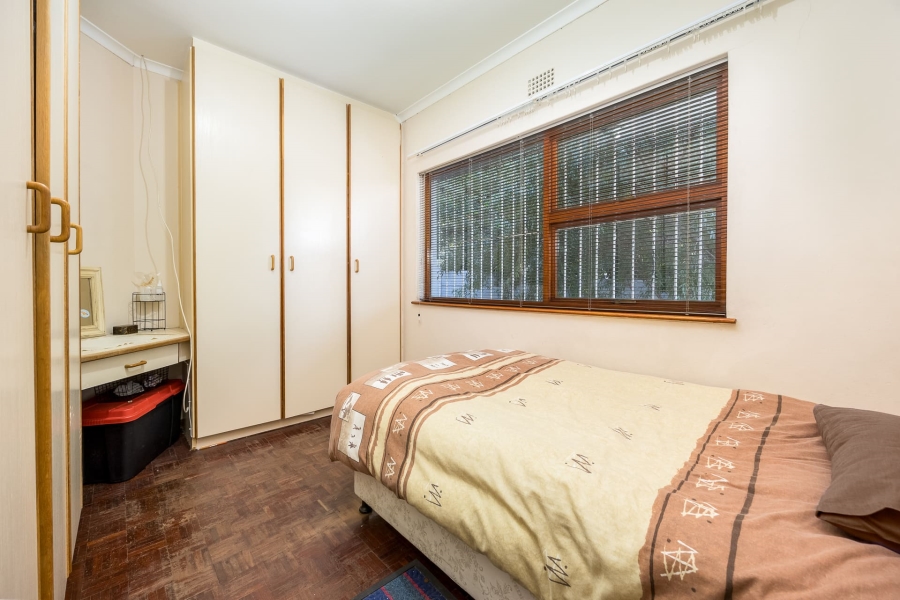 6 Bedroom Property for Sale in Vredekloof Western Cape